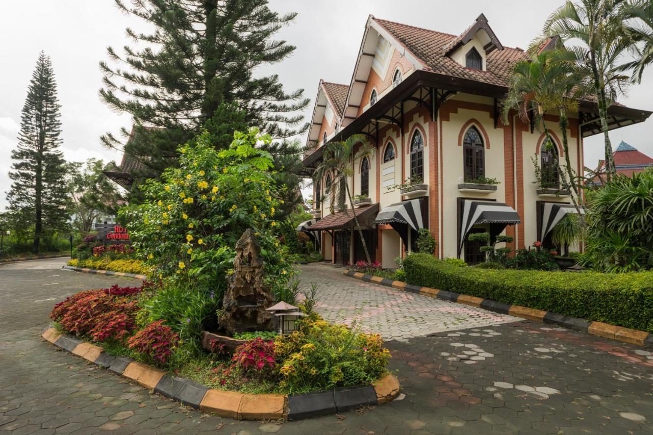 Royal Hotel And Villa Batu Batu  Exterior foto