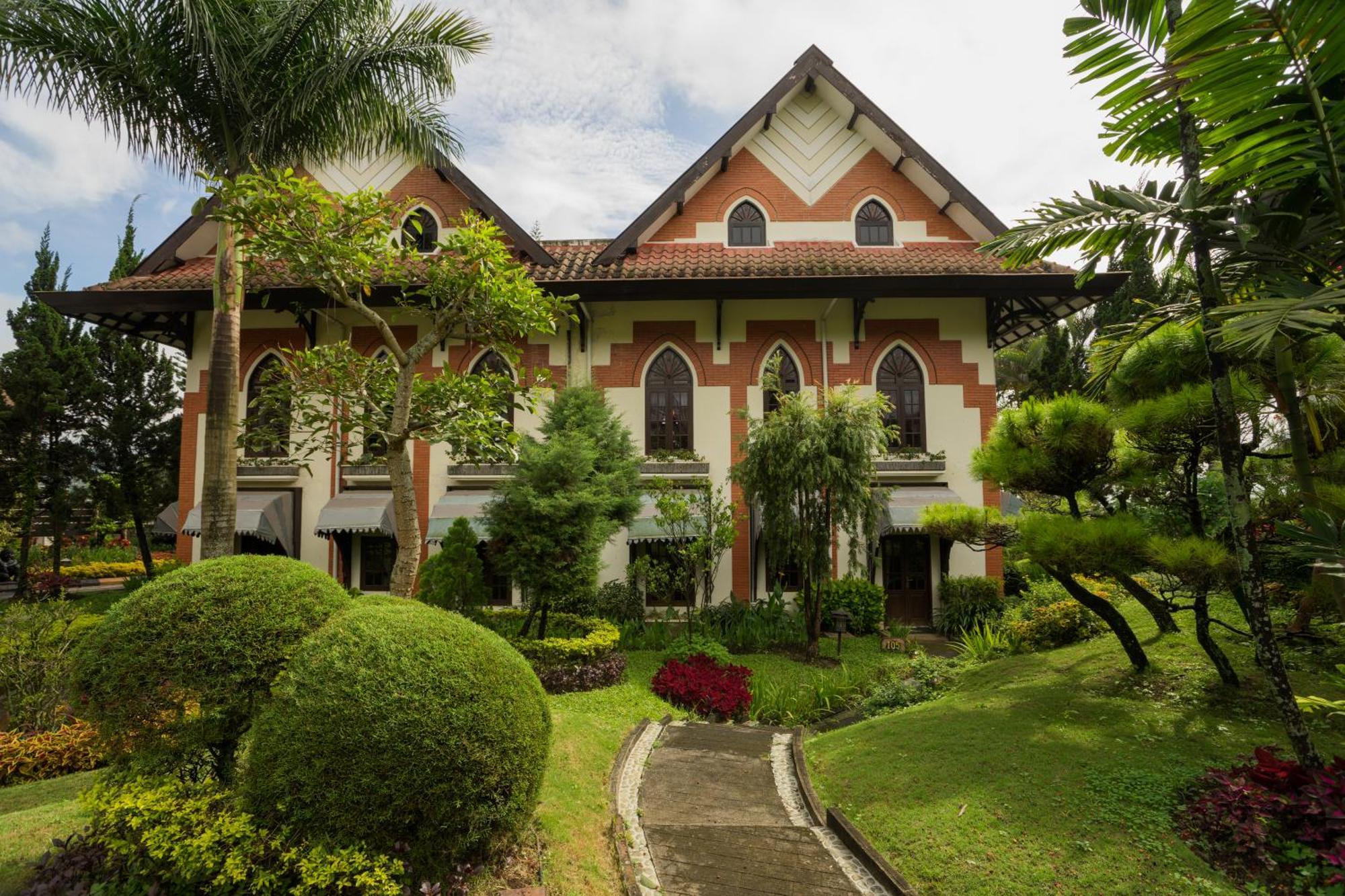 Royal Hotel And Villa Batu Batu  Exterior foto